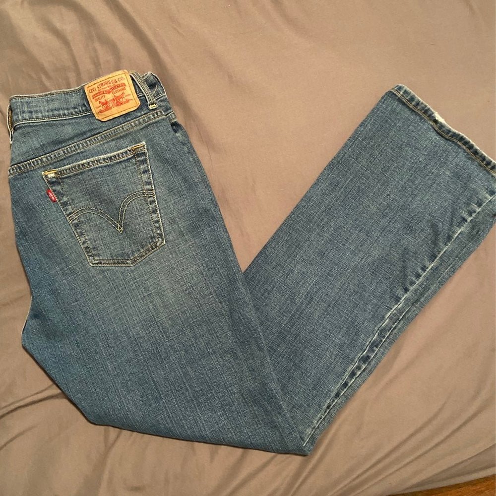 Levi's 515 Bootcut Light Wash Jeans